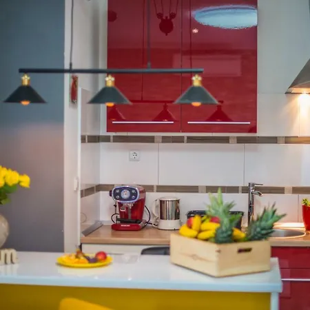 Charming House On The And Deluxe * Pula