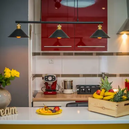 Daire Charming House On The And Deluxe Pula