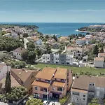 Charming House On The And Deluxe Appartement Pula