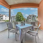 Charming House On The And Deluxe Appartement Pula