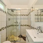 Appartement Charming House On The And Deluxe