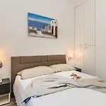 Charming House On The And Deluxe