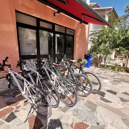 Charming House On The And Deluxe * 풀라