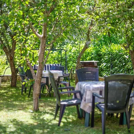 Charming House On The And Deluxe * Pula