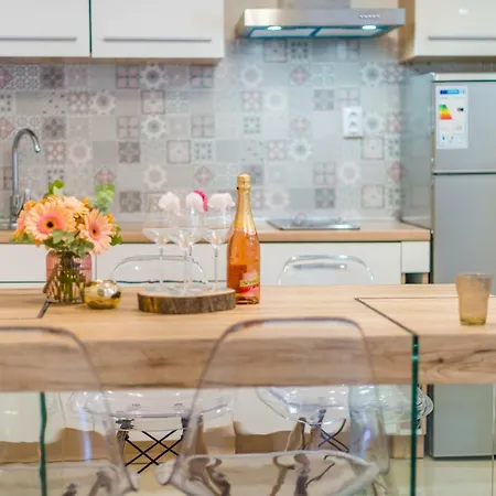 Charming House On The And Deluxe