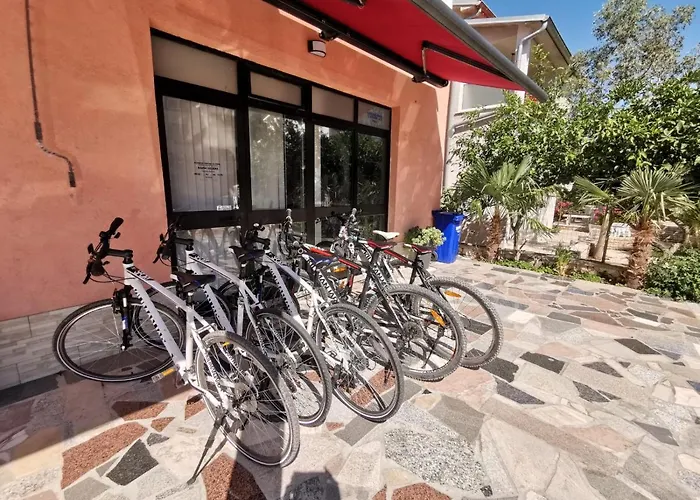 Charming House On The And Deluxe * Pula