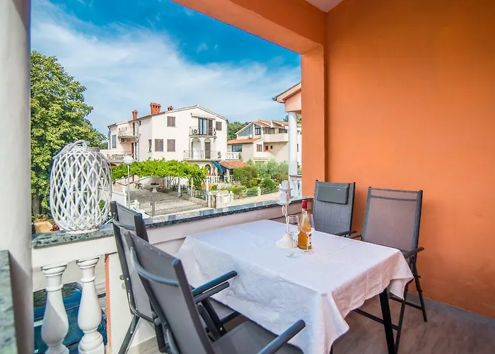 Charming House On The And Deluxe Pula