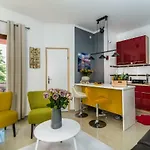 Διαμέρισμα Charming House On The And Deluxe *